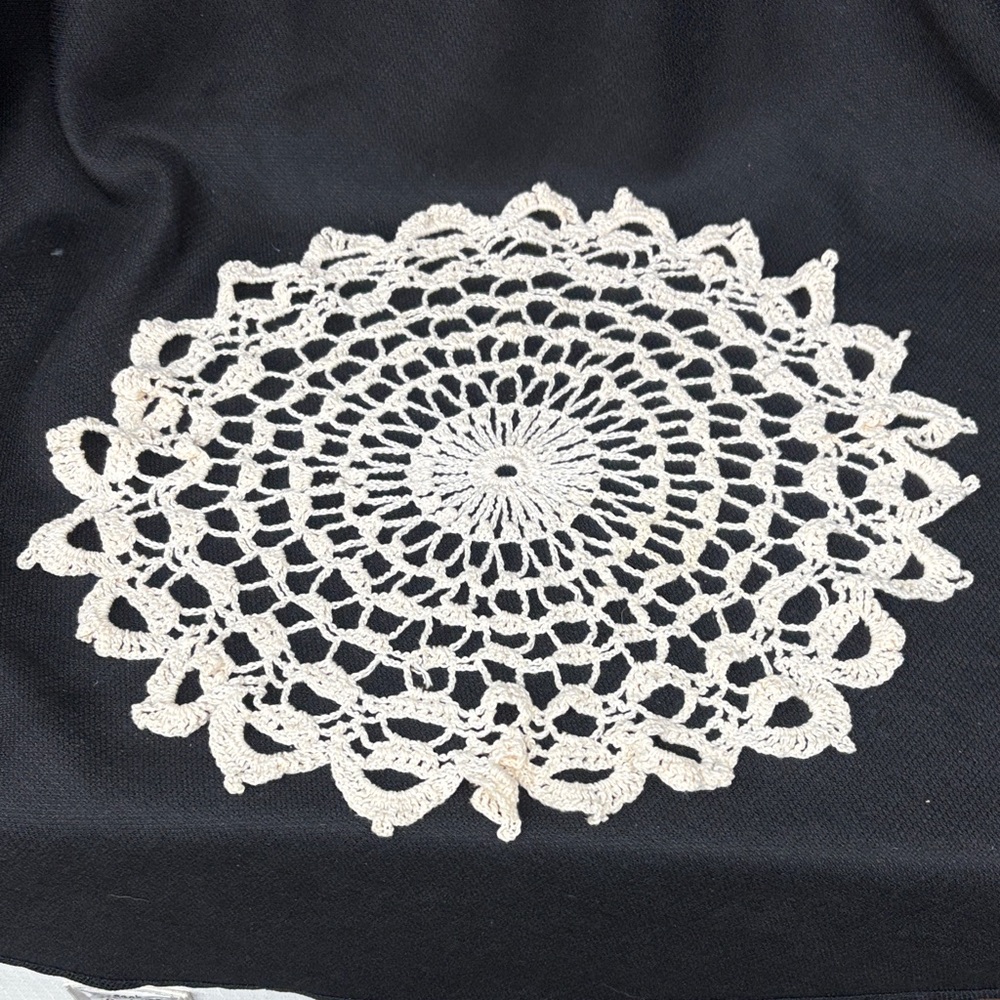 Vintage Crochet Doily (d)